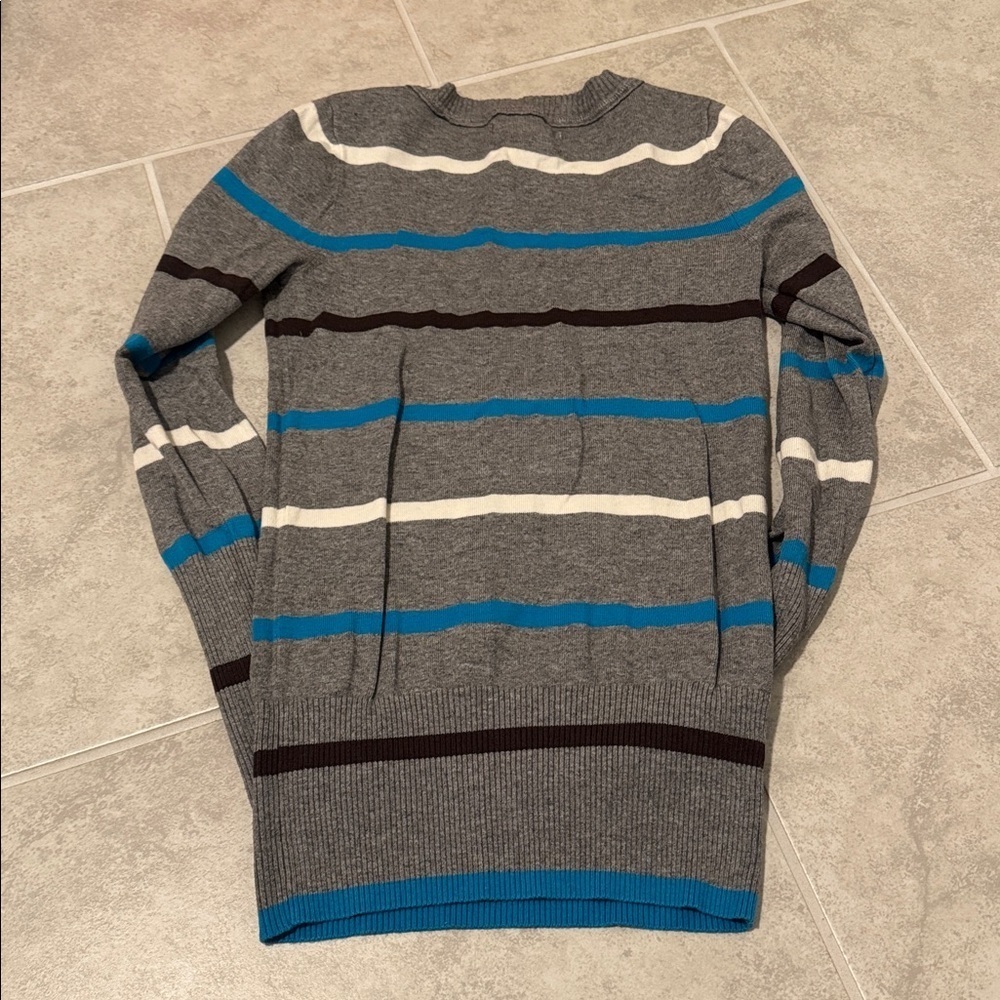 Gray Striped V-Neck Sweater - Picture 2 of 3
